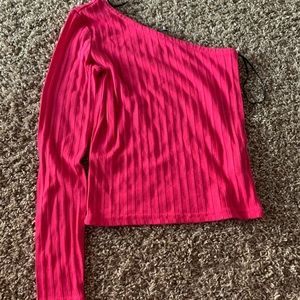 Women’s pink one shoulder crop top